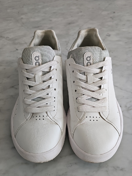 On Running Shoes - On Running White Mesh & Leather Women's Sneakers US7